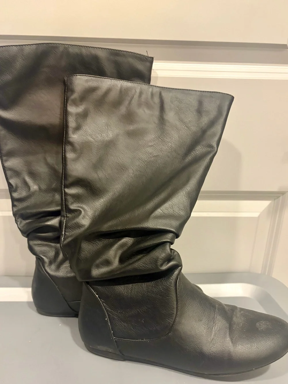 Women’s Knee Slouch Boots in Black X Wide calf